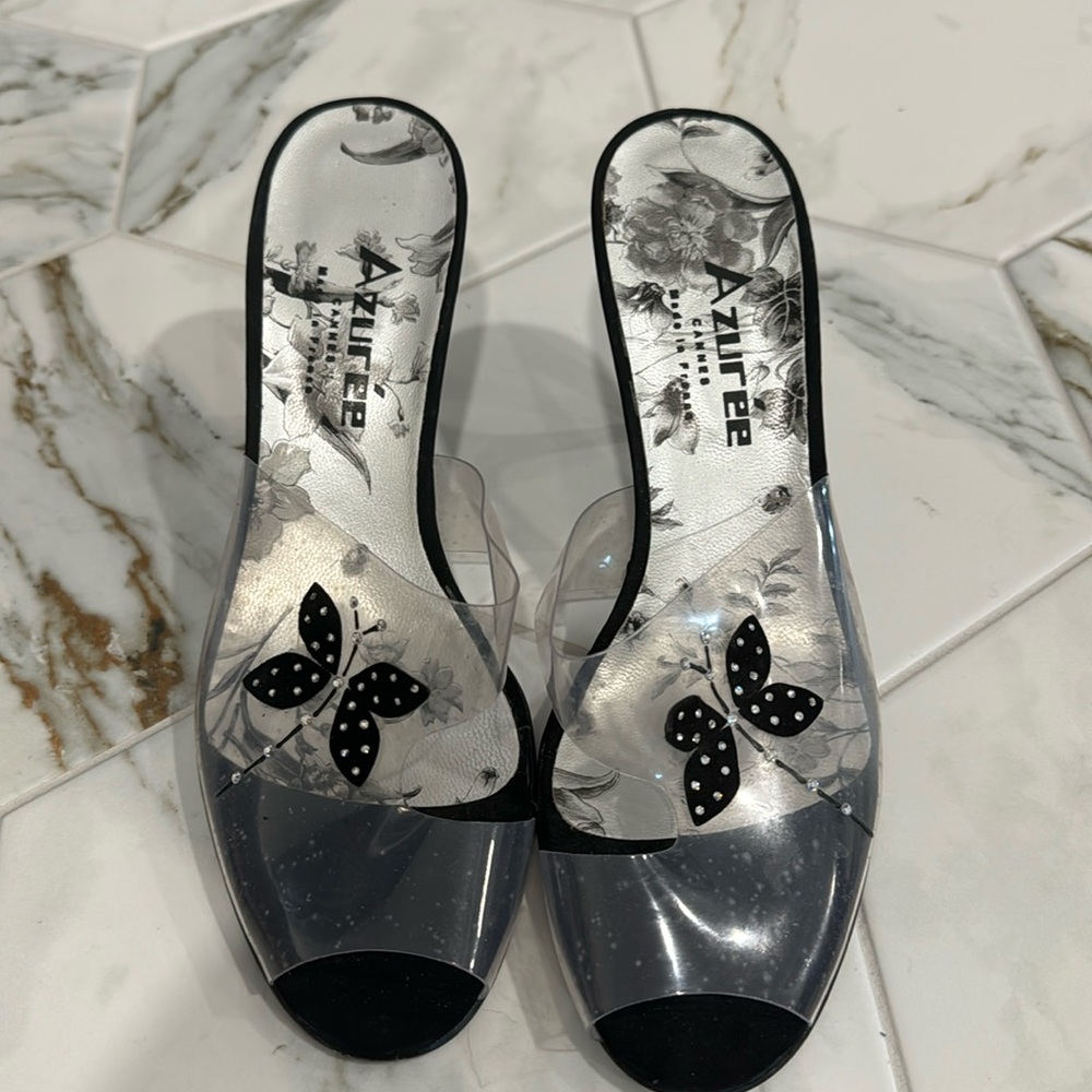 Azuree Cannes made in France heels size 6.  Never worn.